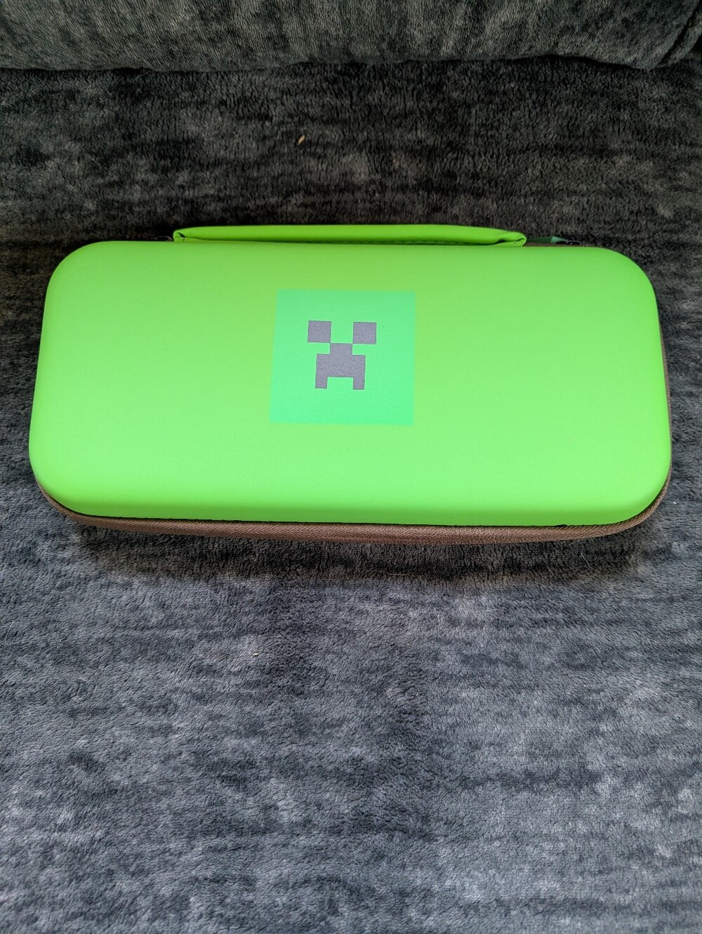 Minecraft Case For Switch 2 - Protective Carrying Case - Picture 2 of 10
